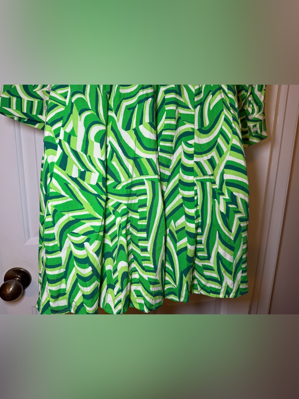 Zara Shades Of Green Print Deep V Mini Dress LARGE Fit To Flare Summer Fun - Picture 8 of 10